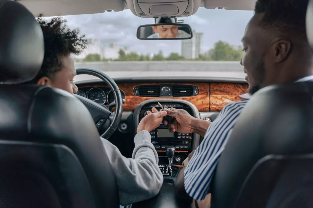 Finding Your Perfect Match: How to Choose Driving Lessons Near Me